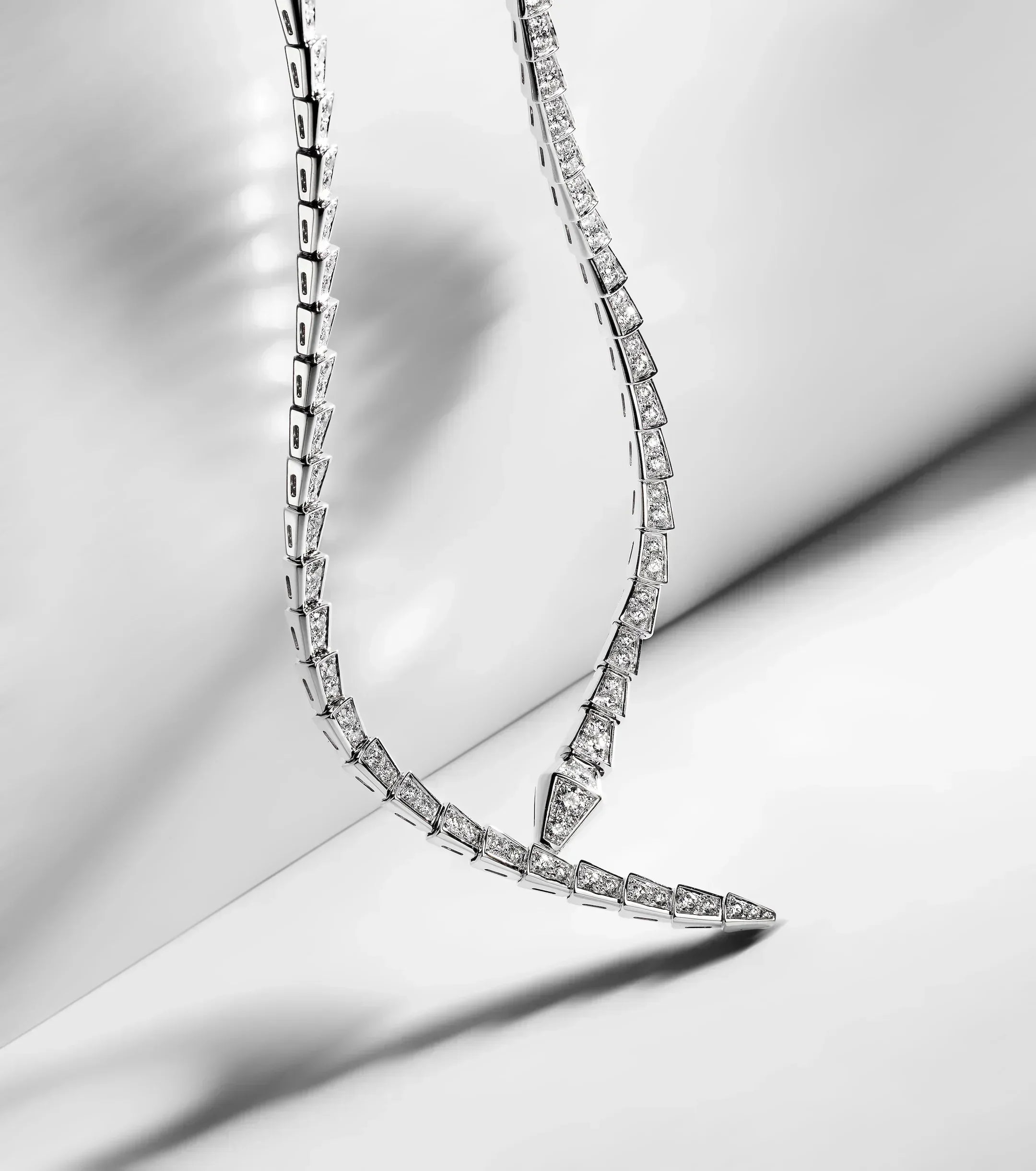 14ct White Gold Serpenti Necklace