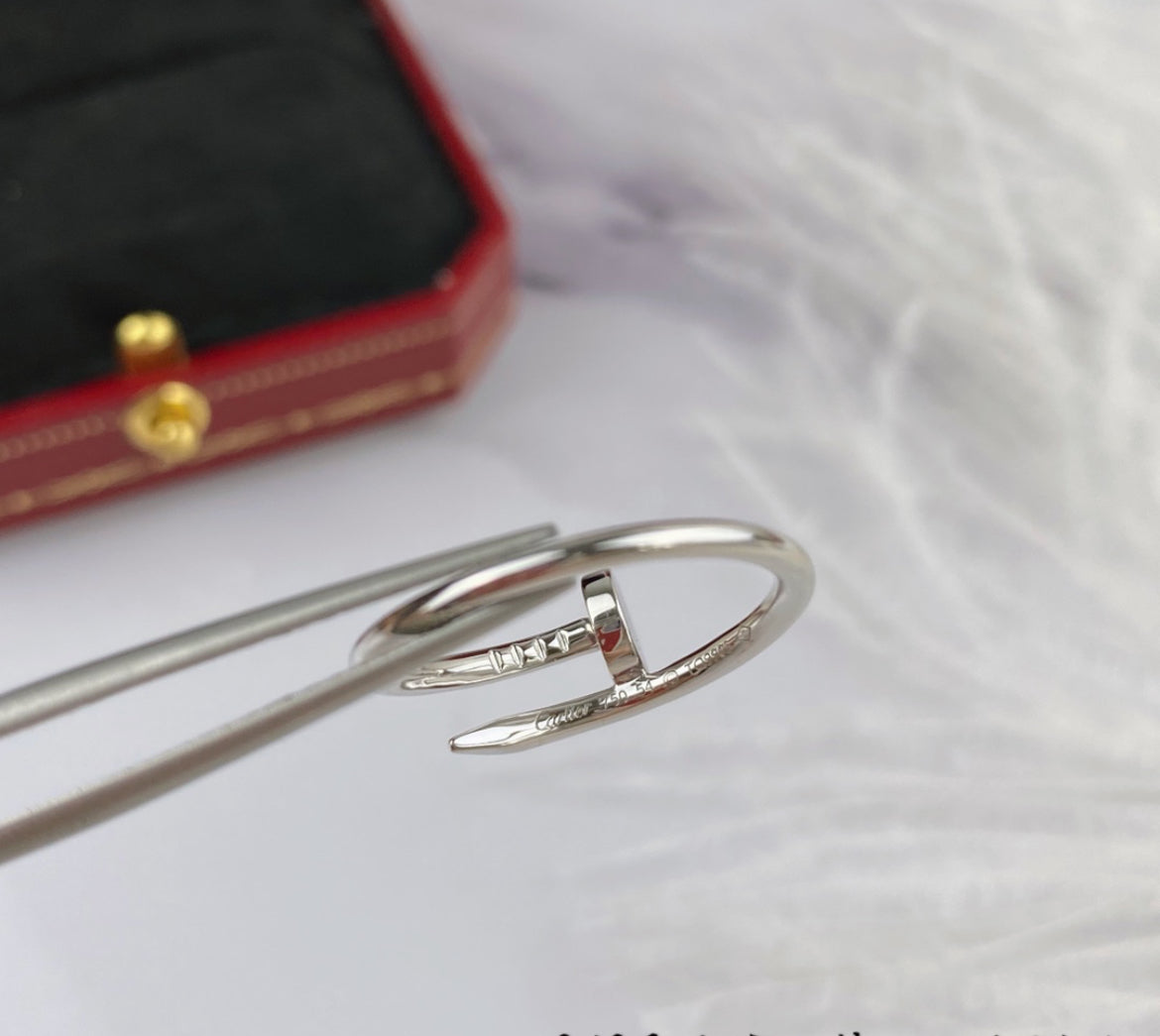 14k White Gold Nail Ring